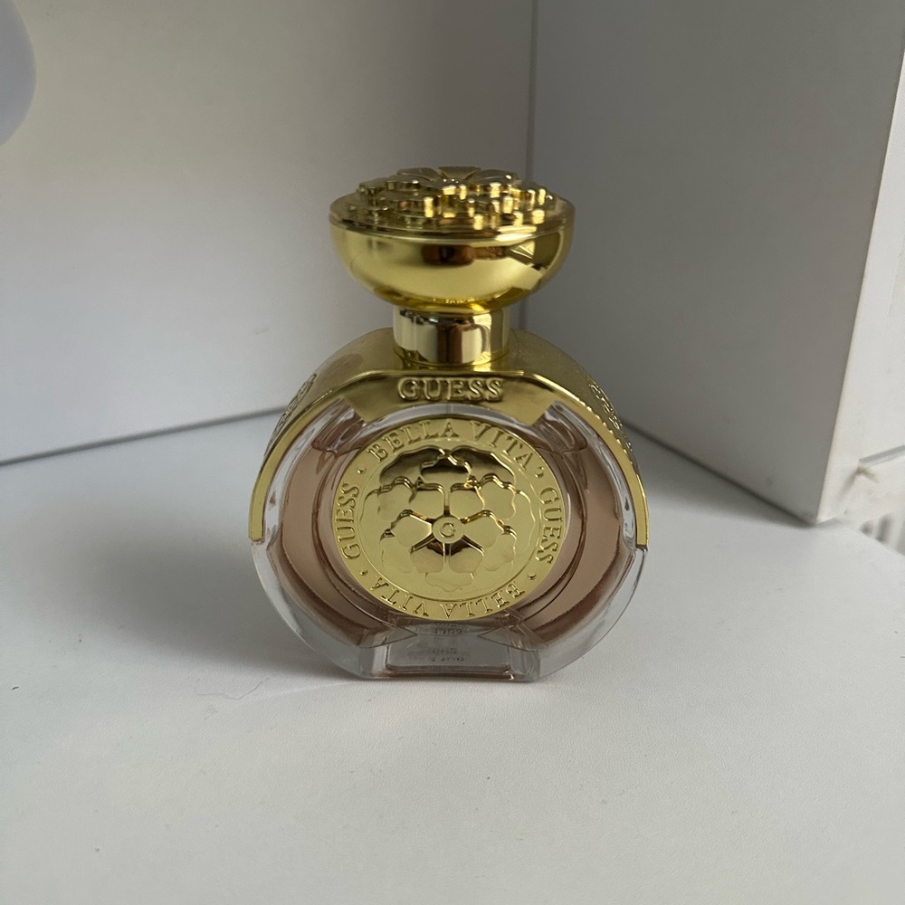 Guess Bella Vita perfume